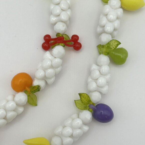 Vintage Fruit Necklace Retro Beaded 26 inch Mid Century - Picture 4 of 13